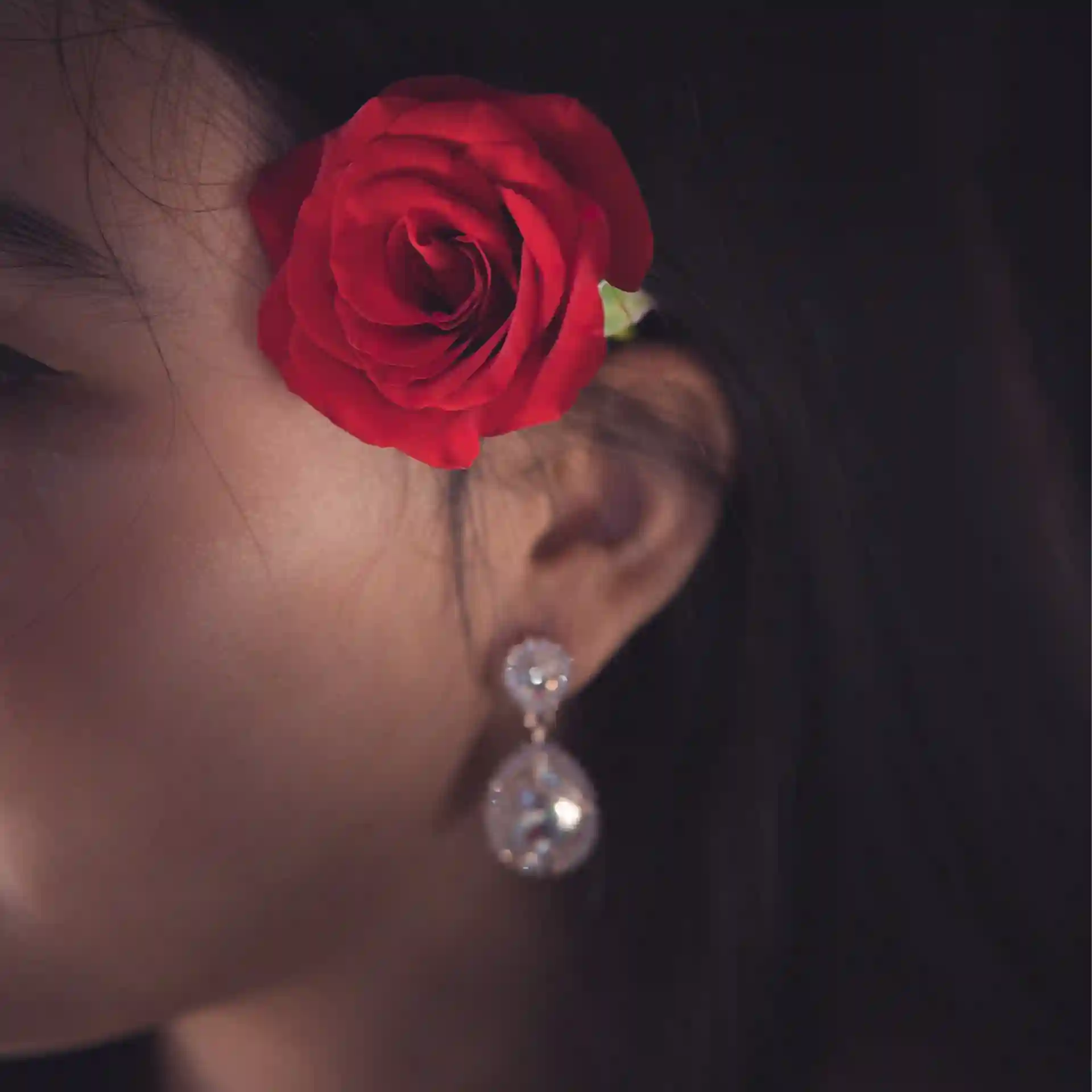 Earring DP with Rose