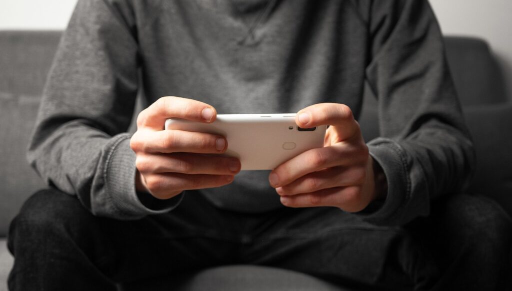 Smartphone gambling innovation